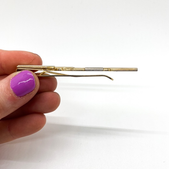 Vintage Swank Shotgun Rifle Tie Bar Clip - Picture 2 of 8
